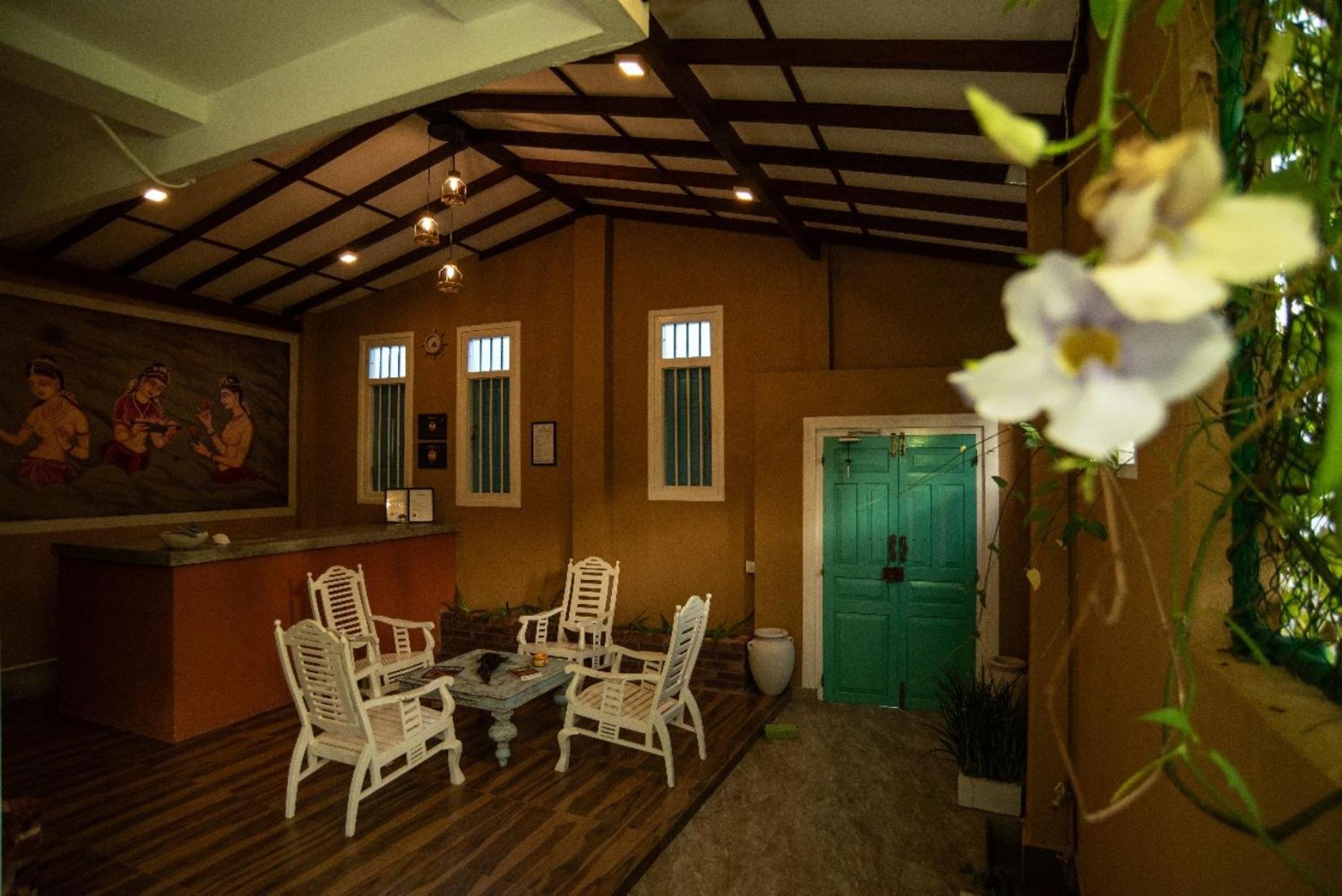 Villa Mihindi Hikkaduwa Buitenkant foto