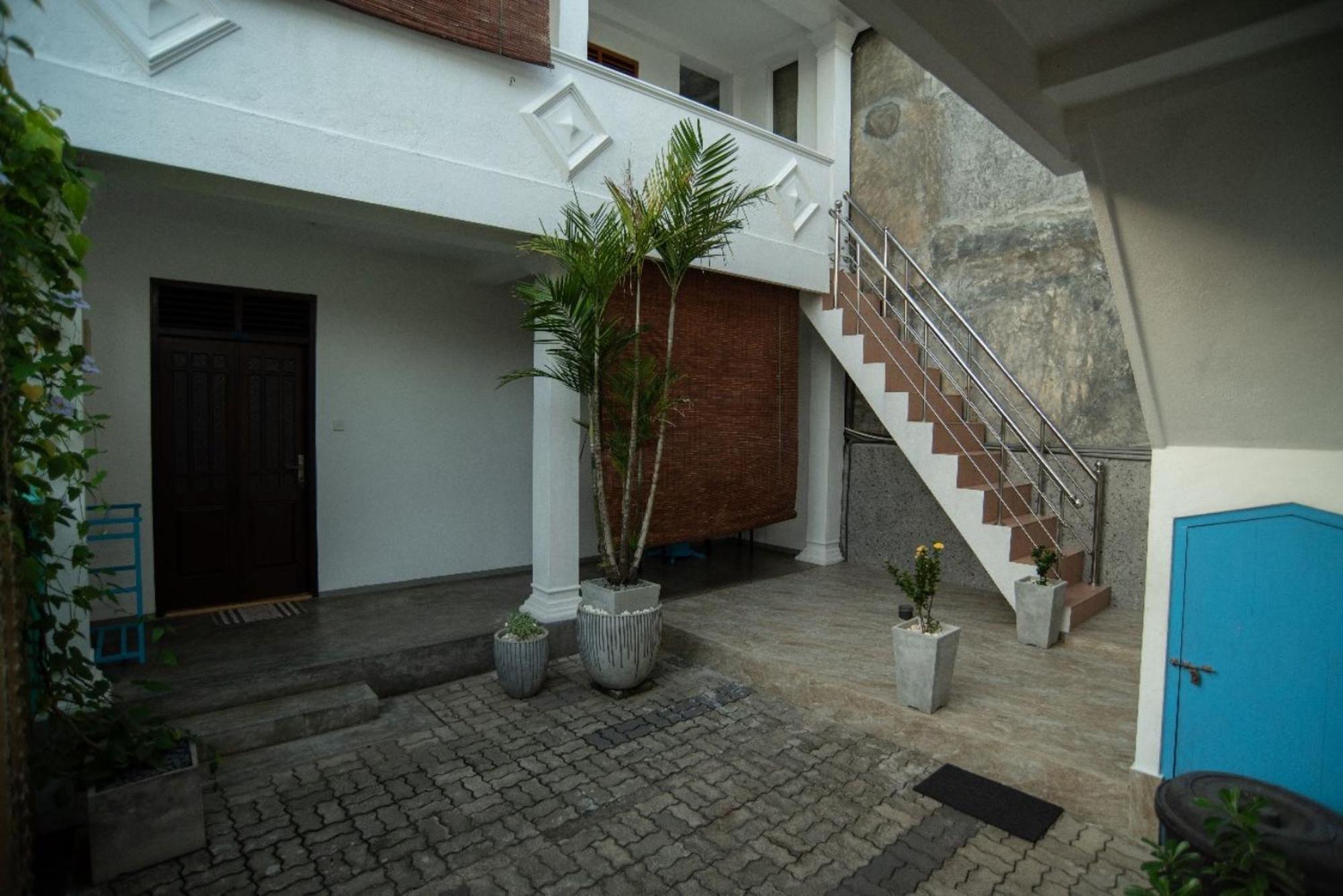 Villa Mihindi Hikkaduwa Buitenkant foto