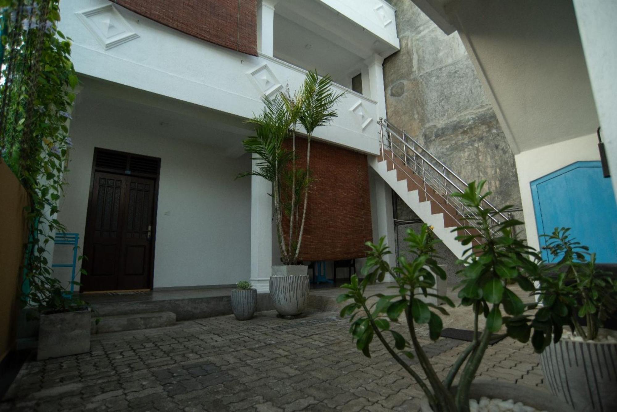 Villa Mihindi Hikkaduwa Buitenkant foto