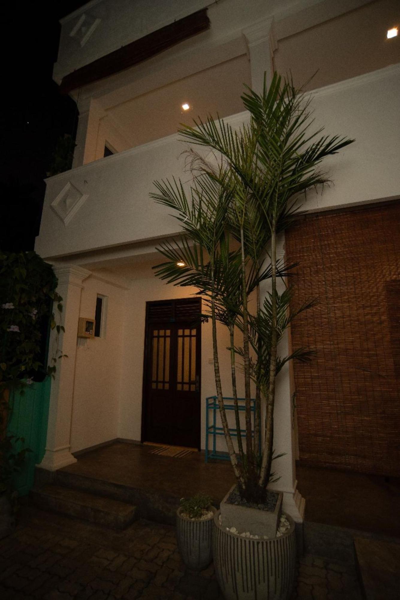 Villa Mihindi Hikkaduwa Buitenkant foto