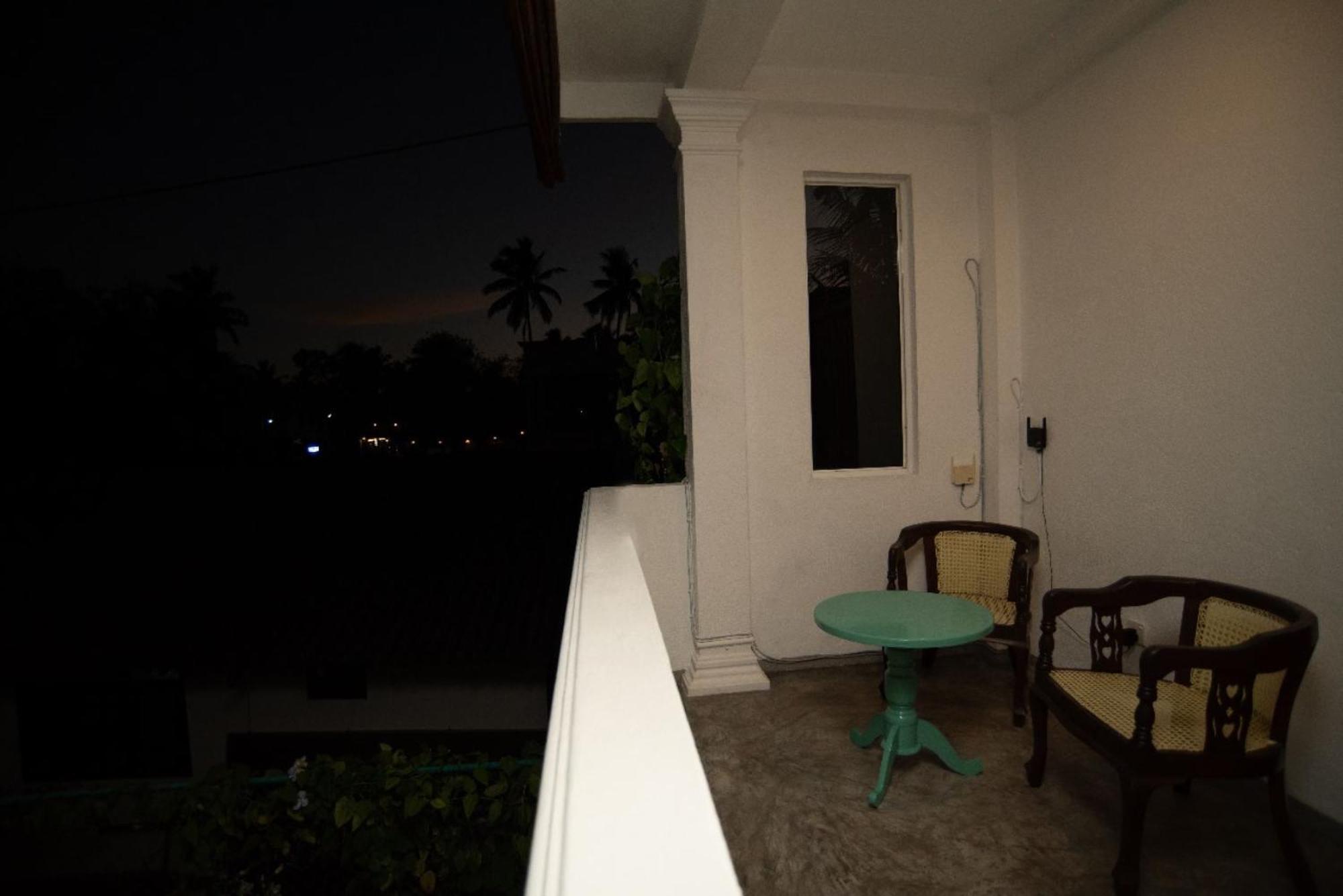 Villa Mihindi Hikkaduwa Buitenkant foto