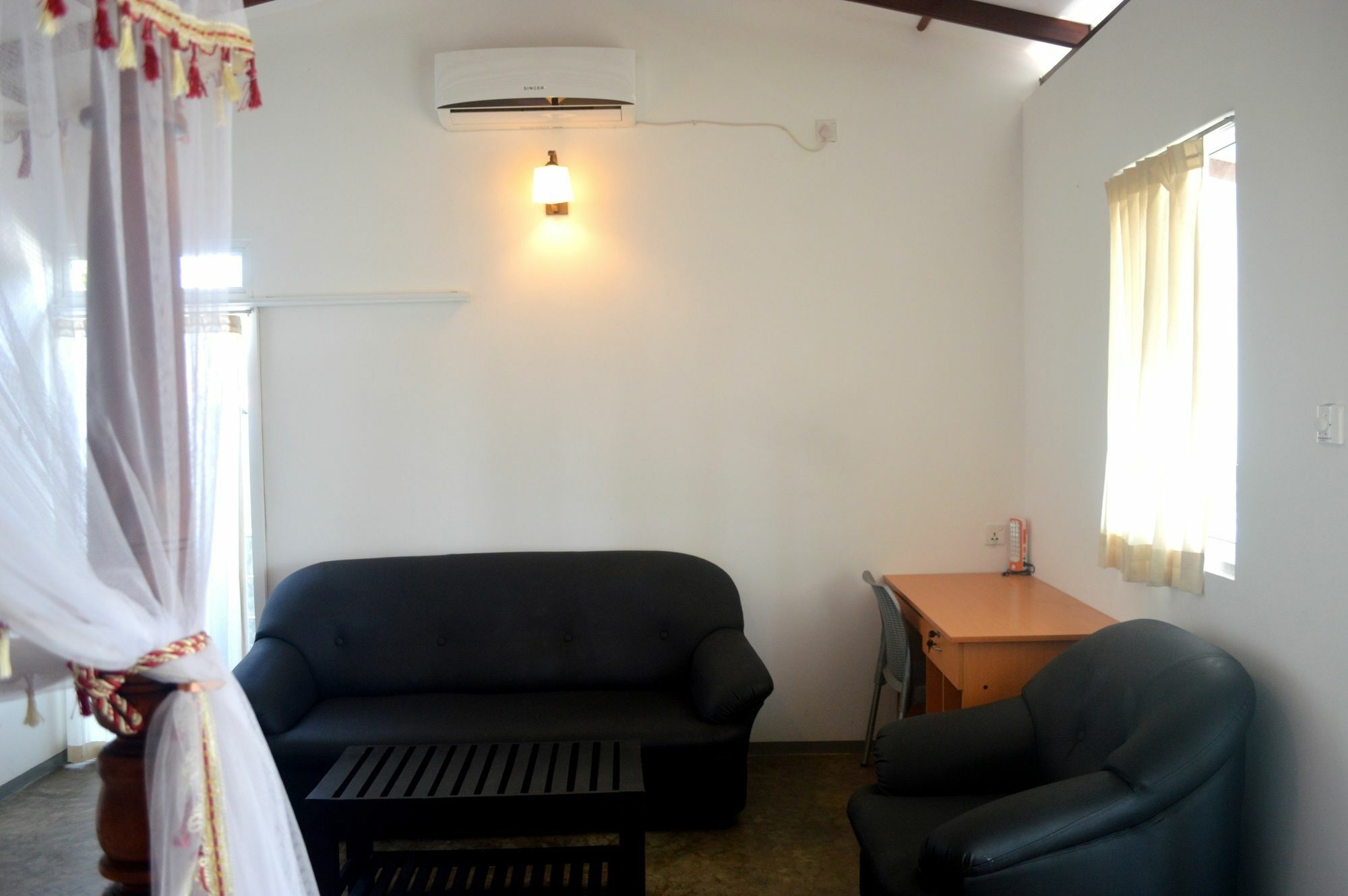 Villa Mihindi Hikkaduwa Buitenkant foto